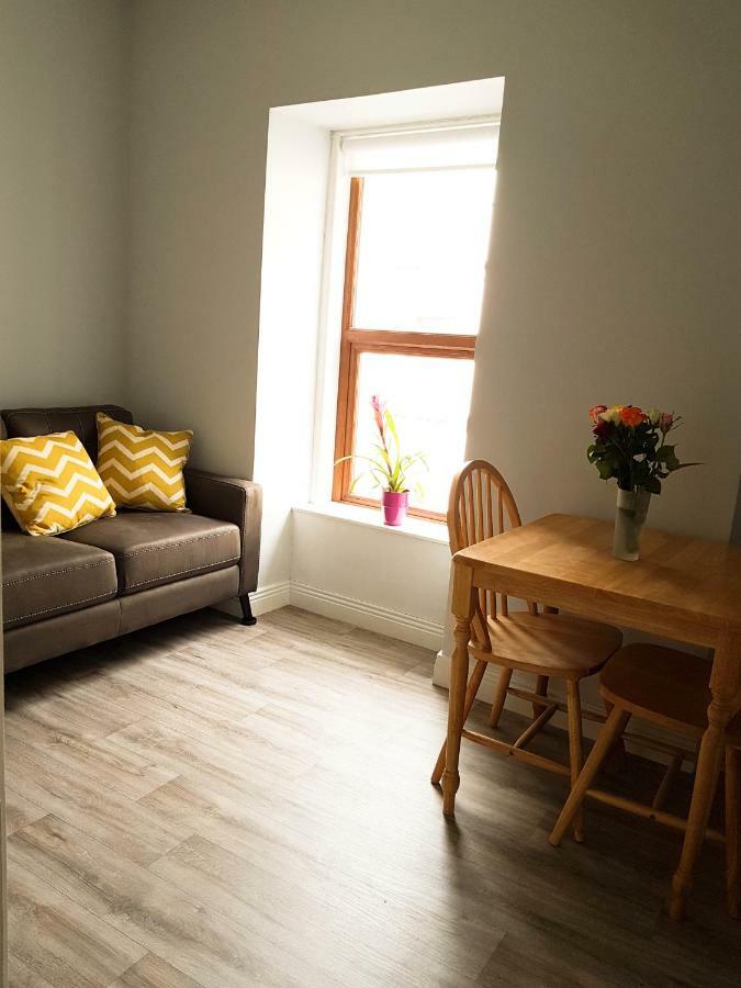 Ferienwohnung Townhouse In Centre Of Cobh Exterior foto